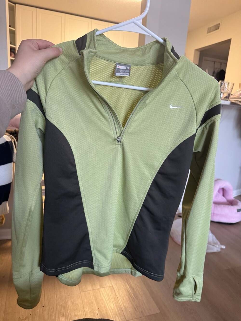 Nike Fit Dry Women's Size S Quarter Zip Athletic Pullover